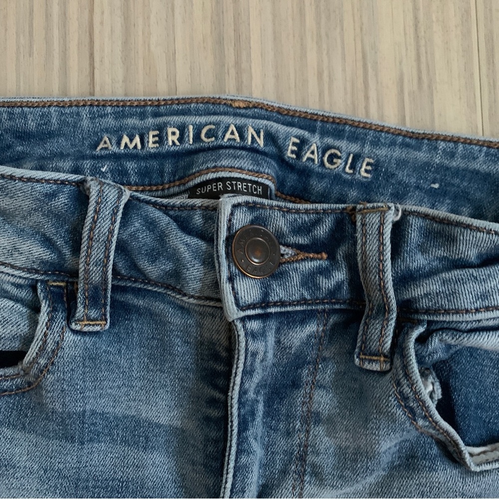 American Eagle Super Stretch Jeans Jeggings style in size 2 - Picture 4 of 6